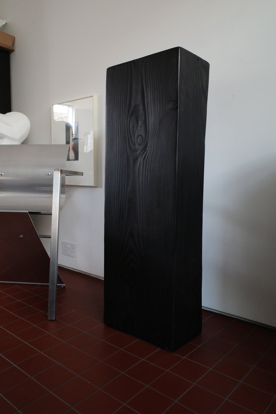 Image 1 of Zócalo de madera maciza ebonizada