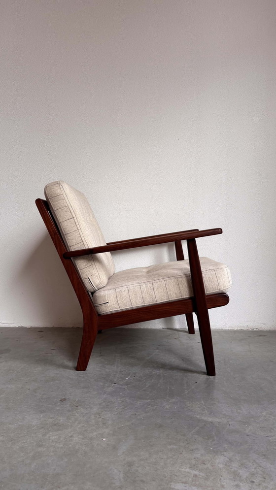 Image 1 of Vintage Deense fauteuil teak