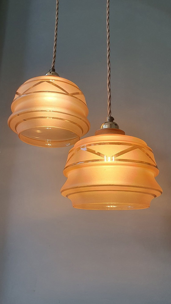 Image 1 of Set Vintage hanglampen - rose opaline glas met frosted textuur en decoratie