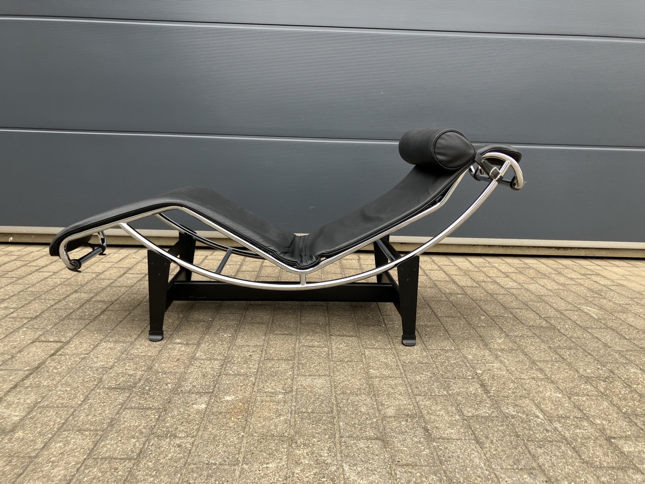 Chaise Lounge Leather Lounge For Sale Gumtree Plush Lounge For