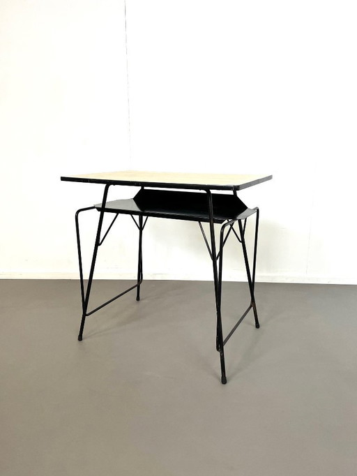 Scrivania modernista, Willy van der Meeren per Tubax Belgio, anni '50.
