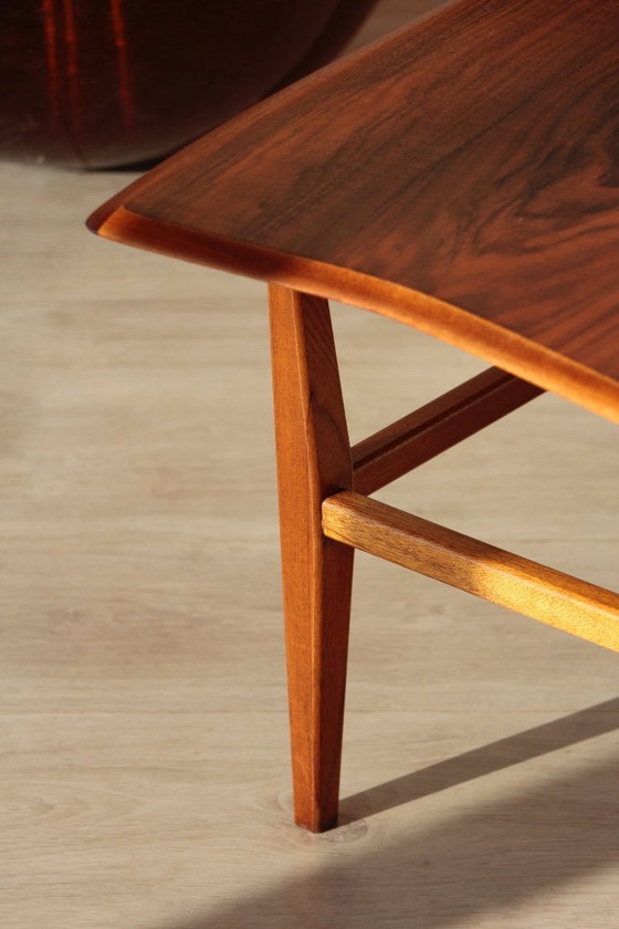 Image 1 of Vintage Everest Coffee Table in Walnut – "Surfboard" Style (1960s)
