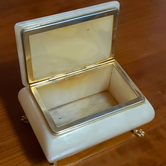 Image 1 of Caja de joyería o pitillera antigua de piedra natural pulida.