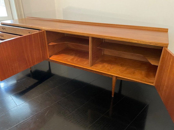 Image 1 of Buffet « Hamilton » de Robert Heritage pour Archie Shine – 1957