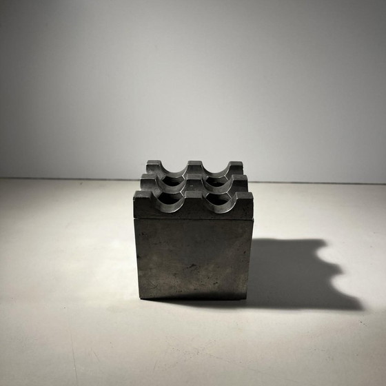 Brutalist Ashtrays in Cast Aluminum by Ljungberg & Backstrum, 1970, Set of 2 – Decorative Objects (photo 8 of 16)