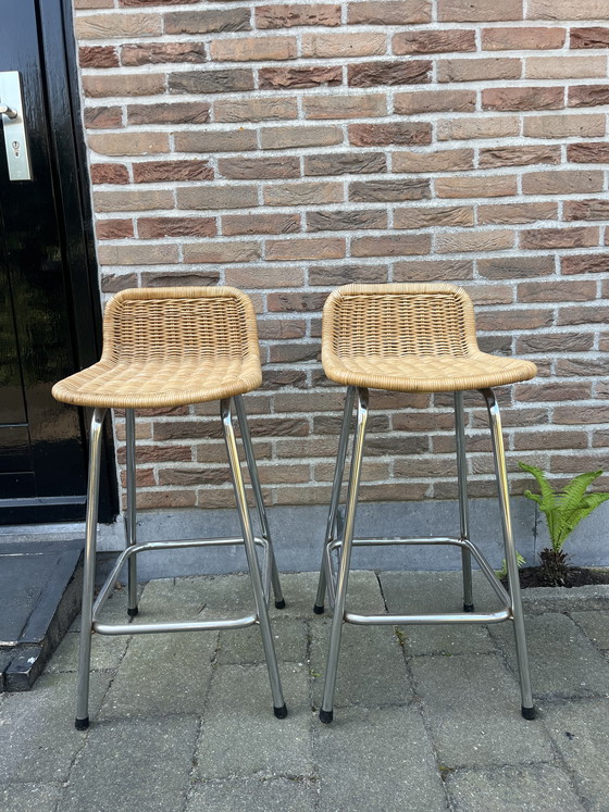 Image 1 of Krukken Rohe Noordwolde Diek van Sliedregt barkruk Rotan 