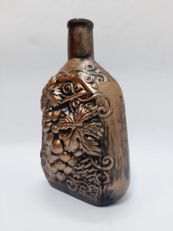 Image 1 of Bottiglia di ceramica decorata con uva d'epoca