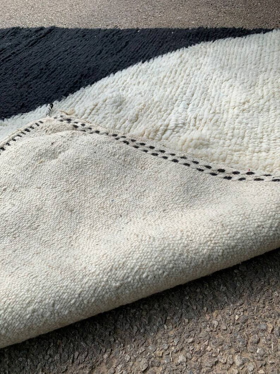 Handgefertigter marokkanischer Teppich weiß-schwarz 200cm x 300cm – Teppiche & Läufer, Wool (photo 10 of 11)