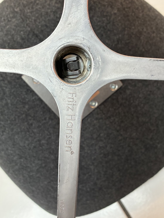 Image 1 of Swan armchair by Arne Jacobsen by Fritz Hansen