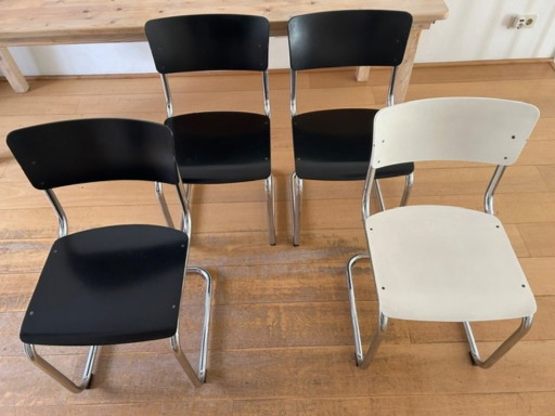 Thonet Esszimmerstühle - Mart Stam, schwarz und weiß