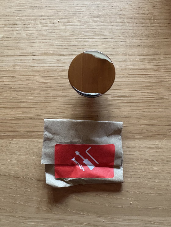 Image 1 of Disegni Turnstyle