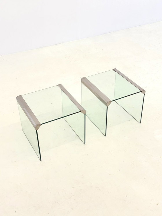 Image 1 of Ensemble de deux tables d'appoint en verre transparent Gallotti & Radice