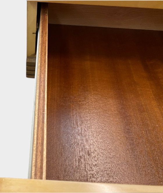 Image 1 of Mid Century Frisierkommode / Kommode – Ahorn Furnier – Messinggriffe – Glasplatte – 1950er/60er – Made in Germany
