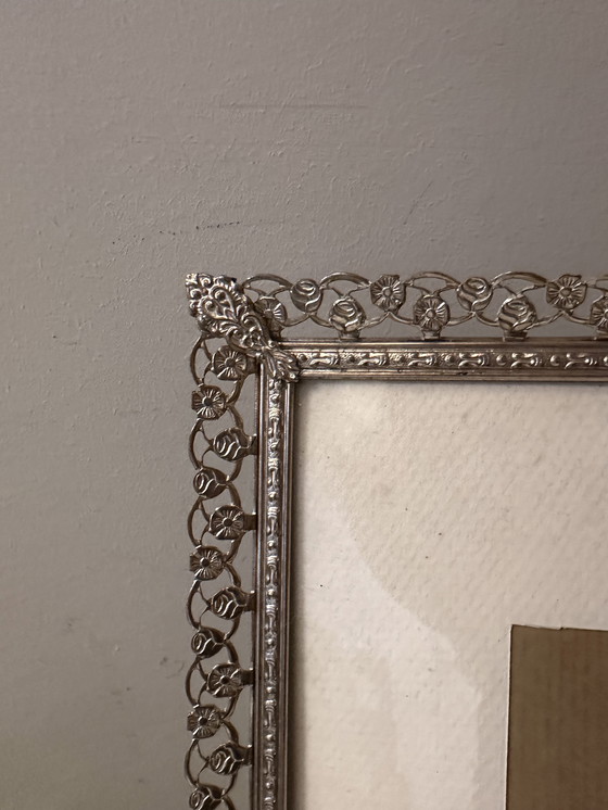 Image 1 of Marco de fotos de los años 60 con cristal ligeramente curvado.