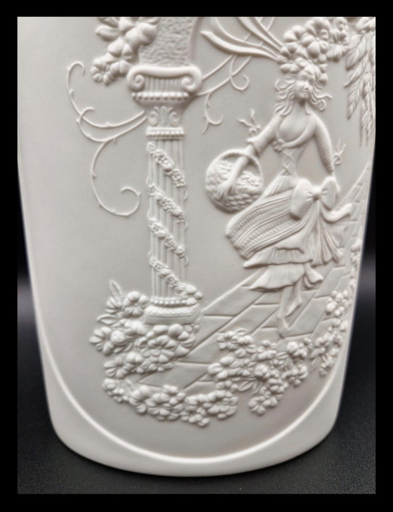 Image 1 of Vintage AK Kaiser porcelain relief vase – Manfred Frey – Model 0315
