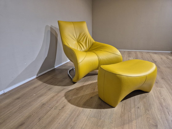 Image 1 of Leolux Darius Fauteuil + Hocker - Geel - Leder - Nieuwstaat