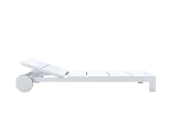 2 exclusive GANDIA BLASCO Na Xemena design Sunbeds, Aluminium, White (photo 2 of 5)
