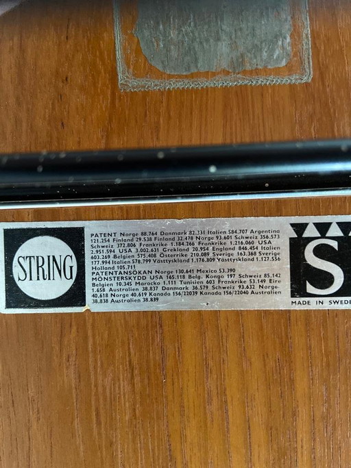 Mooie Vintage String Wand Boekenkast