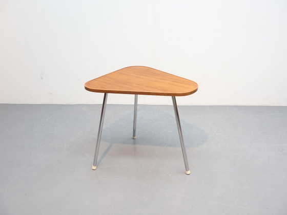 Vintage bijzettafel / driehoek/ teak / buisframe – Metaal (photo 3 of 5)