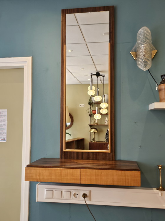 Image 1 of Vintage Mid-Century Hoge Spiegel met Lades en Handgrepen