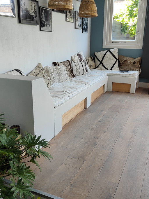 Bank garden room or garden in Moroccan style