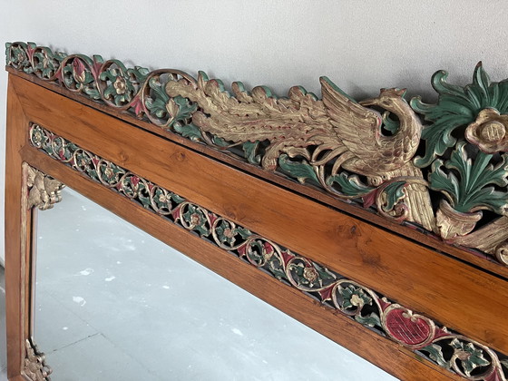 Image 1 of Miroir italien antique en bois sculpté à la main