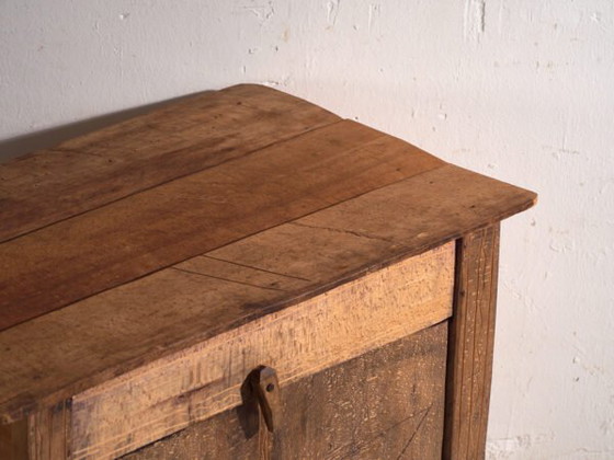 Ancien buffet bas en pin – Europe Centrale, circa 1870 (photo 17 of 40)