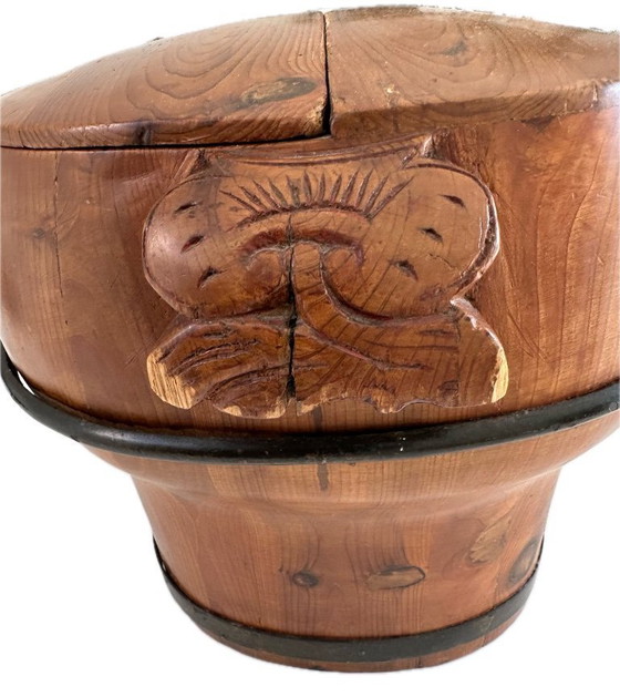 Image 1 of Cubo de arroz antiguo chino de madera con tapa