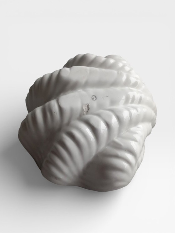 Image 1 of Vintage 1960s porseleinen schelpschaal met goudluster - Hollywood Regency stijl