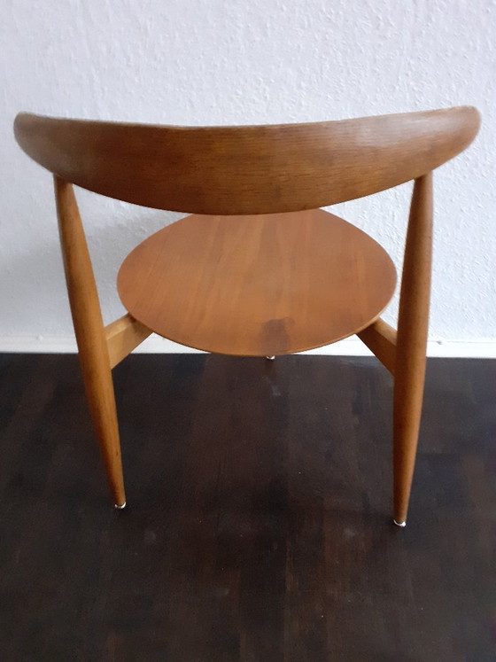 Silla Heart Chair, Silla trípode FH4103 – ›Heart-Chair‹, Tripod Chair - Model FH 4103 by Hans J. Wegner (photo 4 of 5)