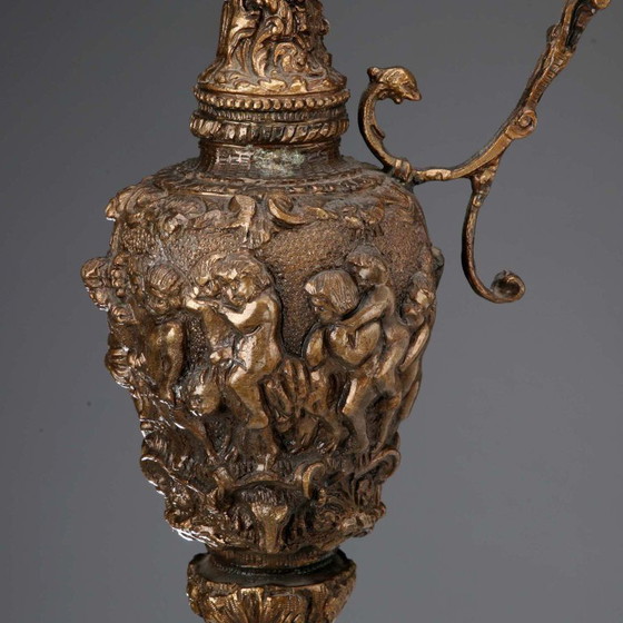 Image 1 of Cruche en bronze
