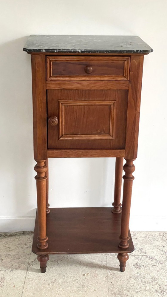 Image 1 of Antiker Nachttisch aus Holz und Marmor