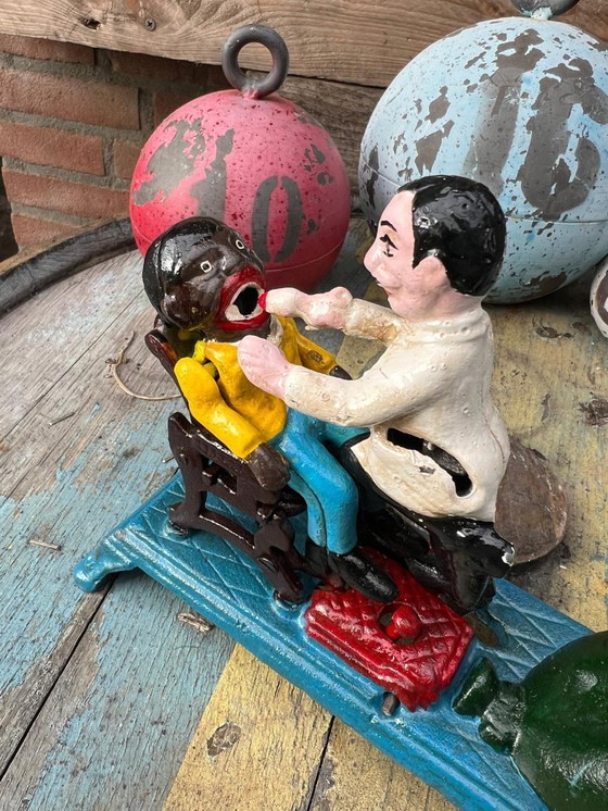 Image 1 of mechanische Spardose Zahnarzt