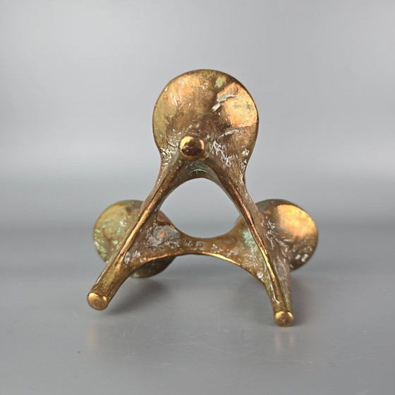 Image 1 of Bronzen vintage kandelaar voor 3 kaarsen. Ontwerp van Michael Harjes. Jaren '60 '70. Brutalistisch ontwerp.