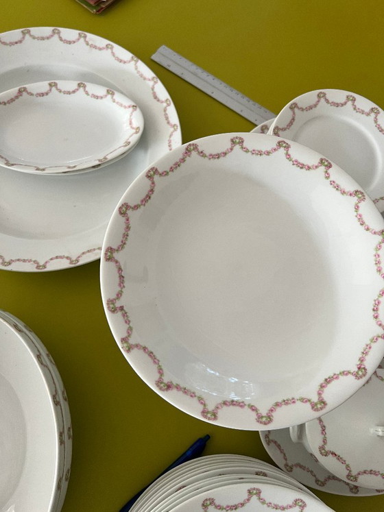 Image 1 of Large antique Zeh Scherzer Bavaria porcelain dinner service. Circa 1920–1950.
