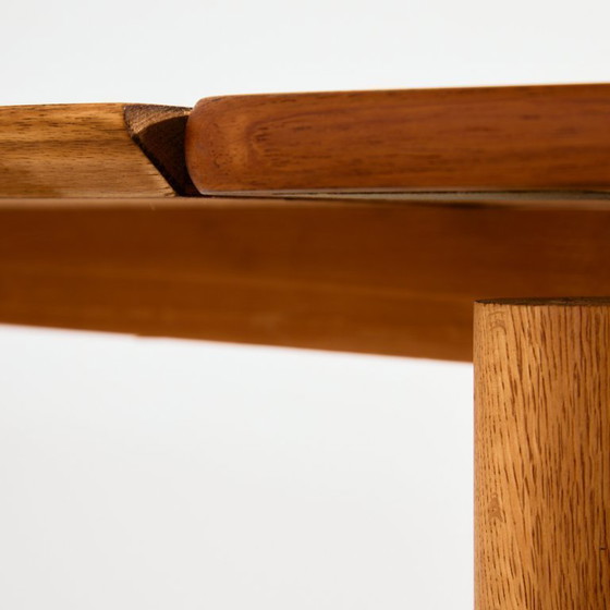 Image 1 of MK11104 Table de salle à manger restaurée en teck et chêne