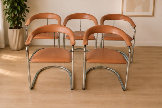 PARADOR Design Eetkamerset 1987 | Originele showroom | 5 leren en chromen stoelen & ronde tafel – Leather (photo 5 of 12)