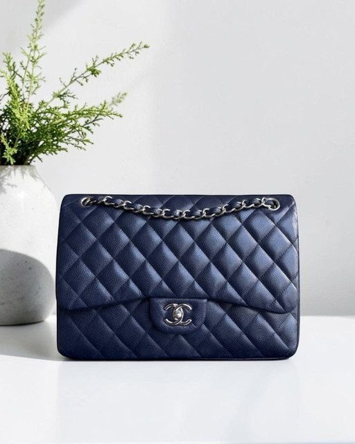 Chanel Classic Flap Jumbo - Caviar Double Flap 30CM Gewatteerd generfd kalfsleer Donker marineblauw Zilveren hardware
