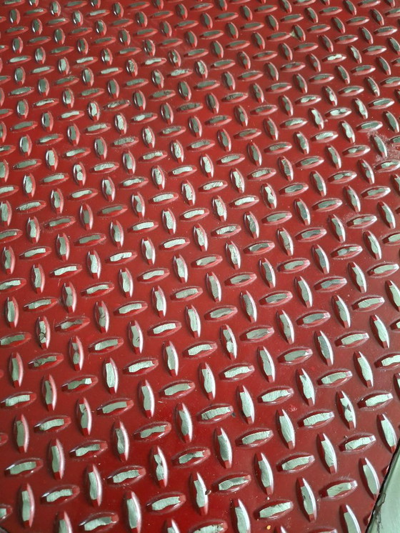 Image 1 of Table moderniste industriel 