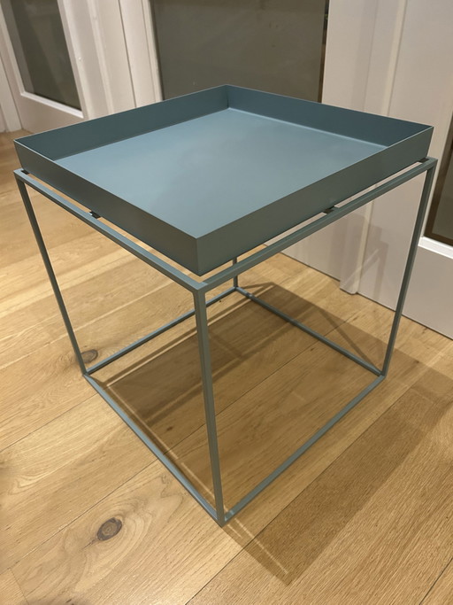 Hay tray table