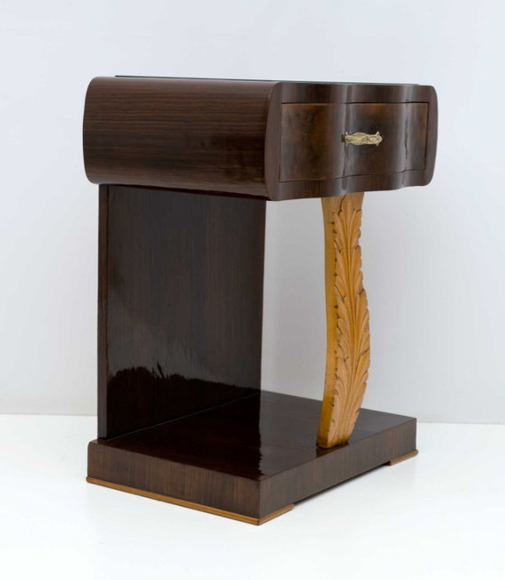 Image 1 of Paar Art Deco Italiaanse nachtkastjes van notenhout en esdoornhout, jaren 20