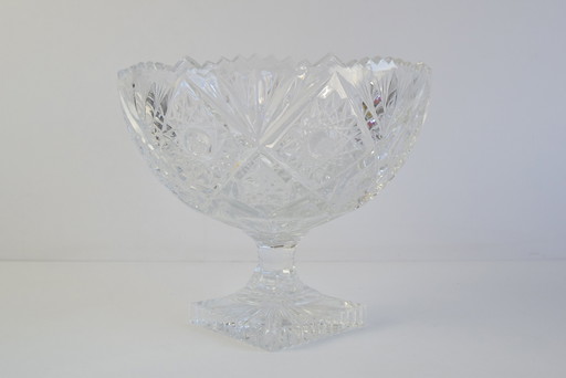 Elegant Cut Crystal Bowl Czechoslovakia, 20th Century