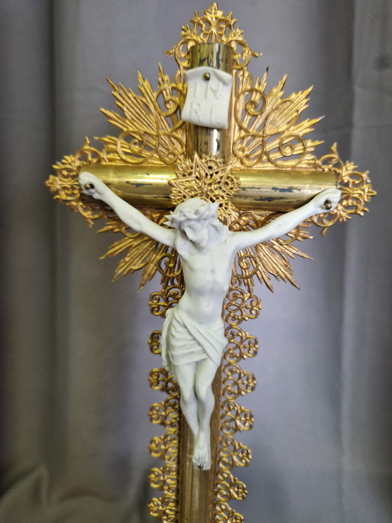 Image 1 of Crucifix with bell jar