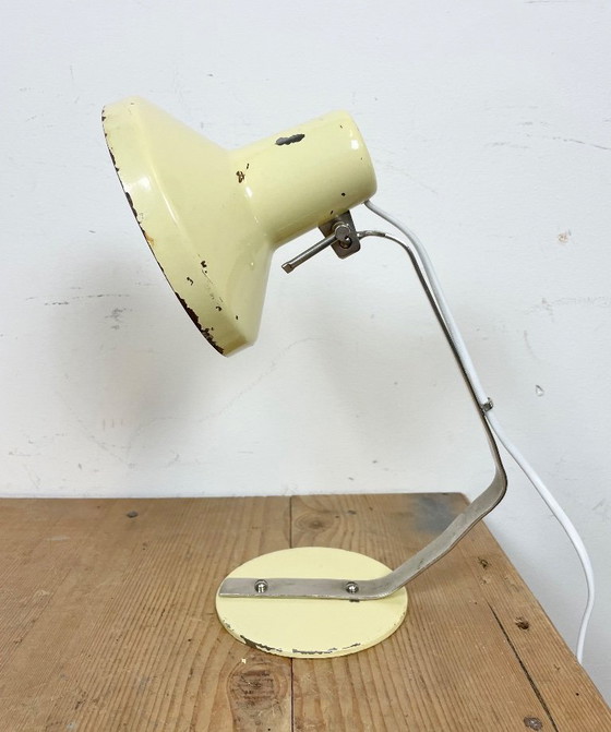 Image 1 of Beige industriële tafellamp van Metal Mot, jaren 60