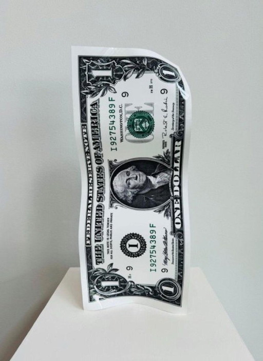 Kunstsculptuur ONE DOLLAR THE WHITE