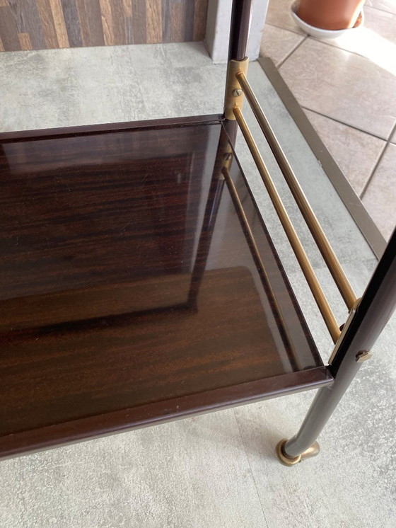 Image 1 of Meuble de télé à roulettes 2 plateaux formica marron 1960