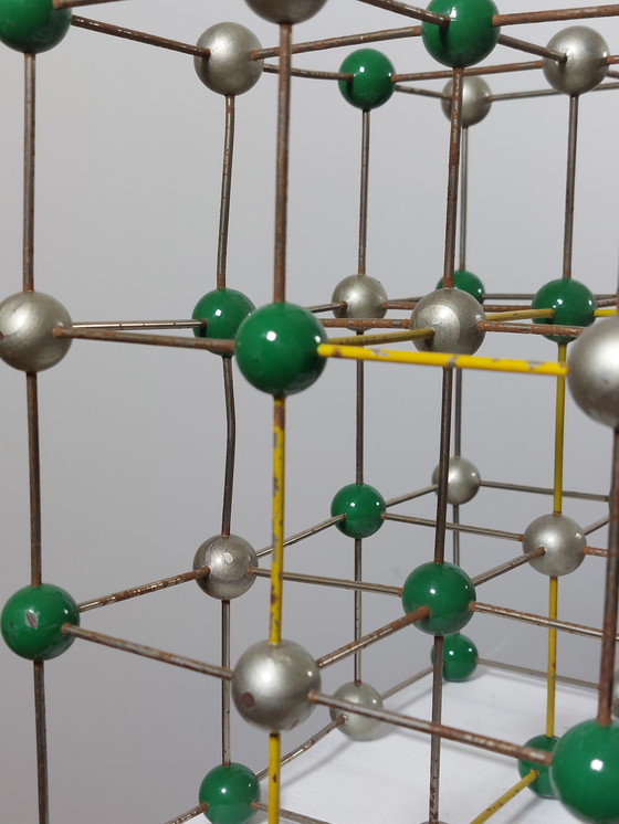 Image 1 of Large square old patinated teaching model, structural model, chemistry, physics, school model