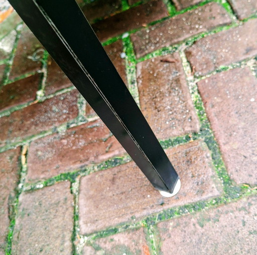 Table basse en bois massif des années 1960