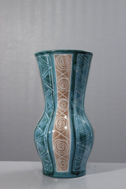 Robert Picault à Vallauris Large vase with incised decoration France 1950s