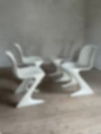 Sedie Kangourou bianche vintage di Ernst Moeckl – Chaise longue, Space Age (photo 16 of 28)